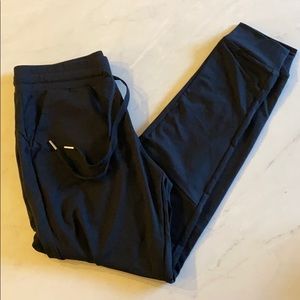 BuffBunny Joggers in Black
